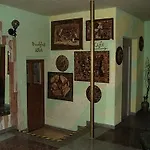 Gallery Sis