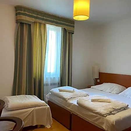 Gallery Sis Hotel Praha