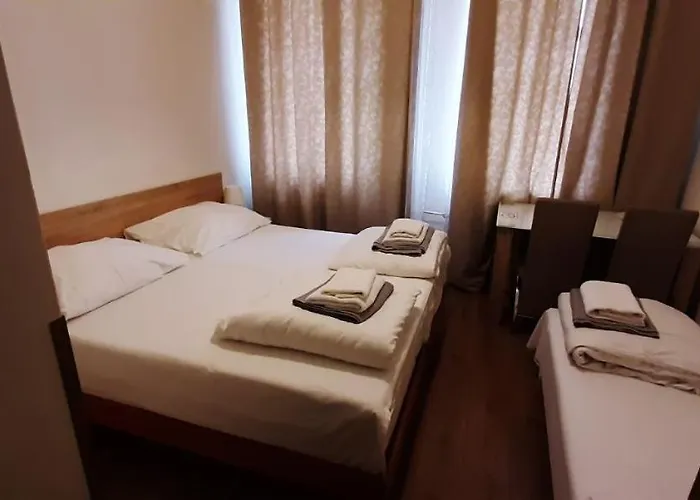 فندق غاليري سيس براغ