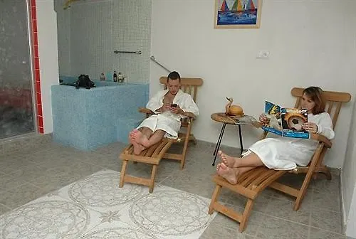 Gallery Sis Ξενοδοχείο 3*