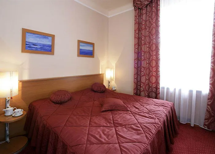 Gallery Sis Hotel 3*