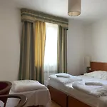 Hotel Gallery Sis 3*